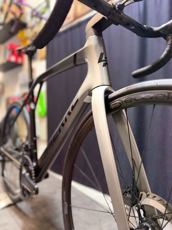 Used Lapierre Xelius SL 7.0 Mineral Grey 2023 2023 Road & Gravel, Grigio chiaro — image 8 of 11