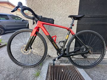Brugt Trek Checkpoint SRAM Apex 2025 Road & Gravel — billede 2 af 7