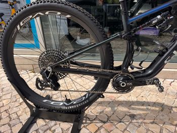 Used Specialized S-Works Epic 8 - SRAM XX AXS, RockShox Ultimate Flight Attendant 2024 2024 Mountainbike — image 3 of 14