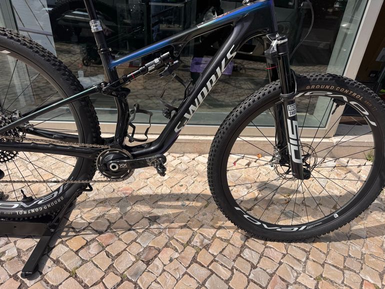 Used Specialized S-Works Epic 8 - SRAM XX AXS, RockShox Ultimate Flight Attendant 2024 2024 Mountainbike — image 2 of 14