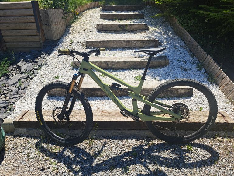 Used Canyon Canyon Spectral 125 CF9 2023 Mountainbike — image 2 of 5