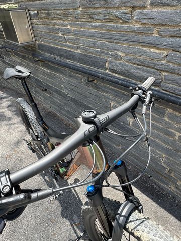 Orbea Oiz Shimano Deore XT 2023 Mountainbike usato, Verde — immagine 5 di 7