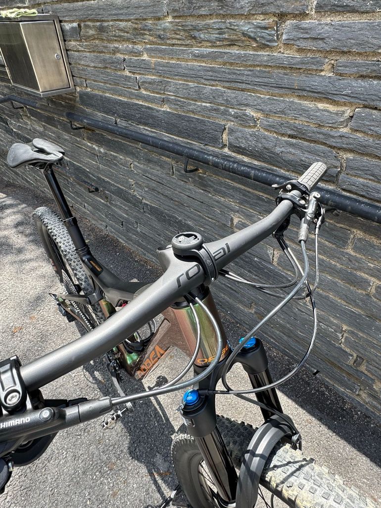 Used Orbea Oiz Shimano Deore XT 2023 Mountainbike, Verde — image 5 of 7