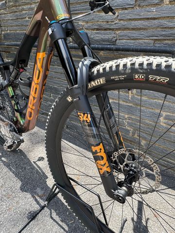 Orbea Oiz Shimano Deore XT 2023 Mountainbike usato, Verde — immagine 2 di 7
