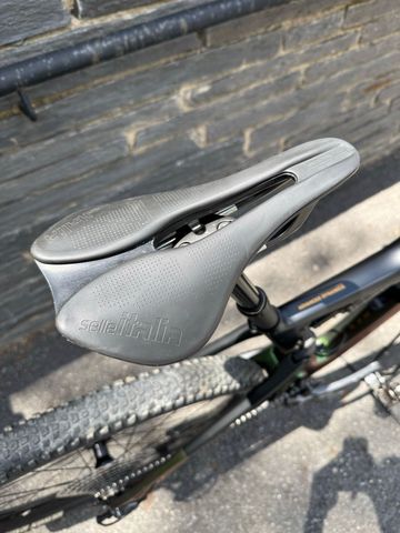 Orbea Oiz Shimano Deore XT 2023 Mountainbike usato, Verde — immagine 7 di 7