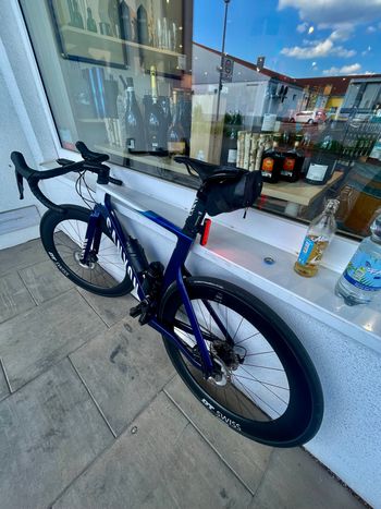Used Canyon Aeroad CF SL 8 Disc 2024 2024 Road & Gravel — image 3 of 7