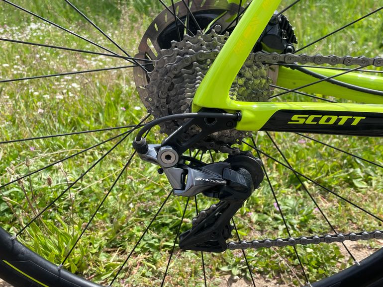 Used Scott Addict RC 10 disc 2019 2019 Road & Gravel, Green — image 7 of 8