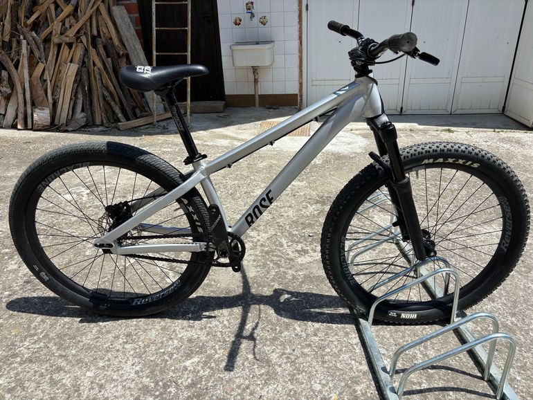 Used Rose THE BRUCE 1 2022 2022 Mountainbike, Light Gray, 26 — image 1 of 13