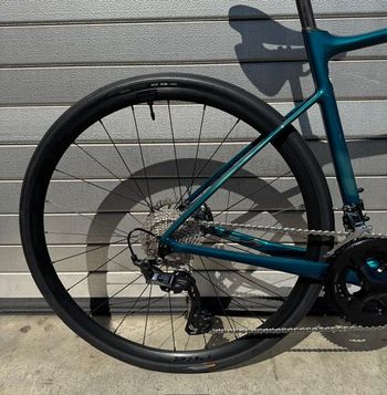 Used Liv Avail Advanced 1 Dark Jade 2022 Road & Gravel, Verde — image 2 of 5