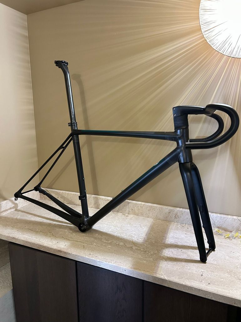 Used Officine Mattio Officine Mattio Custom Frameset 2025 Road & Gravel, Black — image 1 of 4