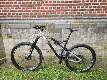 Used Commencal META AM SRAM GX 2016 Mountainbike — image 2 of 6