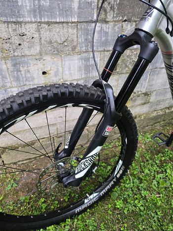 Used Commencal META AM SRAM GX 2016 Mountainbike — image 4 of 6