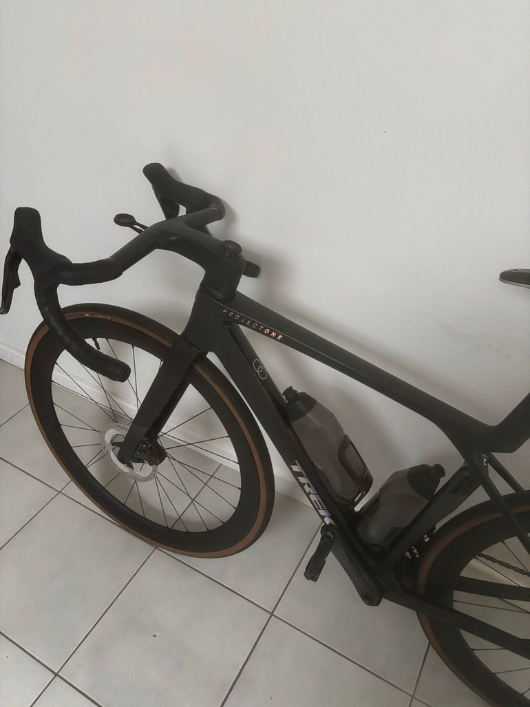 Used Trek Madone SLR 7 Gen 8 2025 2025 Road & Gravel — image 5 of 5