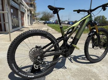 Used Specialized S-Works Turbo Levo T-Type 2023 2023 Mountainbike, Green, 29, 27.5 — image 6 of 9