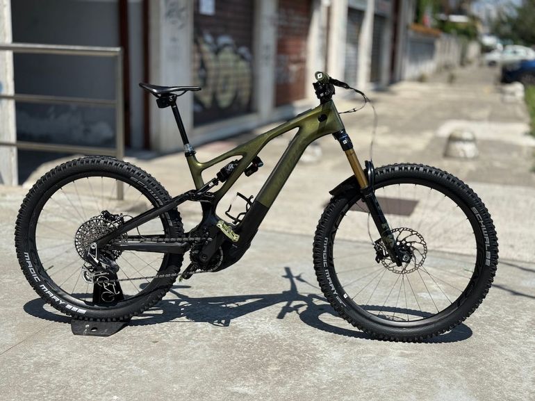 Used Specialized S-Works Turbo Levo T-Type 2023 2023 Mountainbike, Green, 29, 27.5 — image 1 of 9