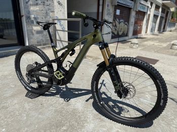 Used Specialized S-Works Turbo Levo T-Type 2023 2023 Mountainbike, Green, 29, 27.5 — image 3 of 9