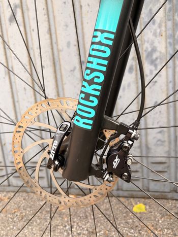 Used Trek Marlin 7 Gen 2 2023 2023 Mountainbike, Blue, 27.5, 29 — image 5 of 10