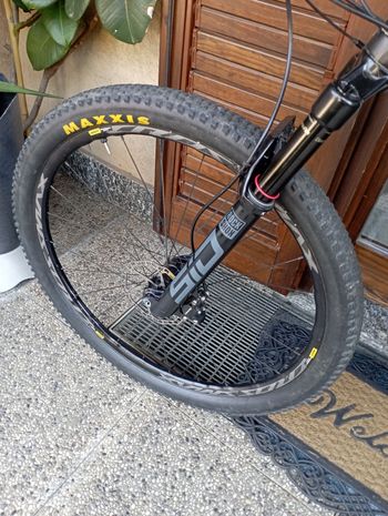 Used Specialized Men's S-Works Epic 2019 2019 Mountainbike, Negro — image 5 of 12