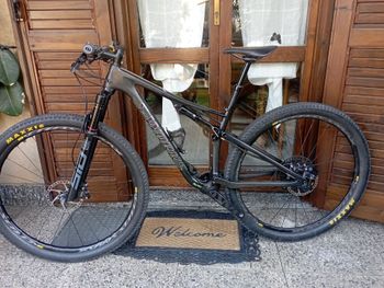 Used Specialized Men's S-Works Epic 2019 2019 Mountainbike, Negro — image 2 of 12