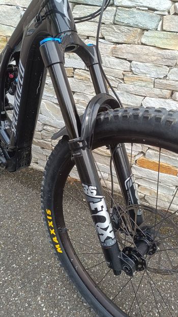 Used Specialized Turbo Levo 3 Comp Alloy 2025 2025 Mountainbike — image 4 of 5
