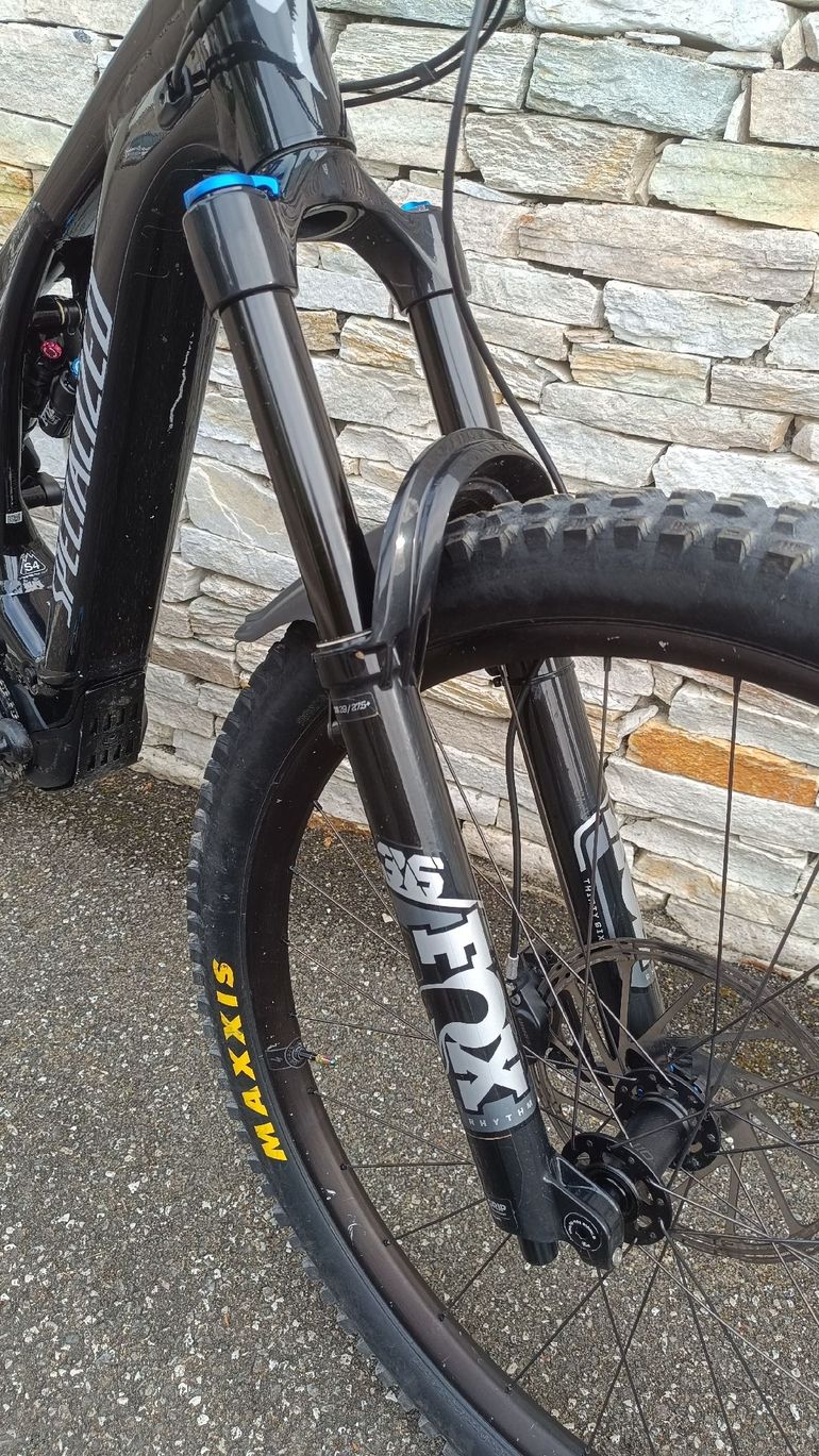 Used Specialized Turbo Levo 3 Comp Alloy 2025 2025 Mountainbike — image 4 of 5