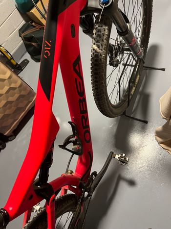 Used Orbea Orbea Oiz H30 M 2021 2021 Mountainbike, Rosso — image 2 of 11