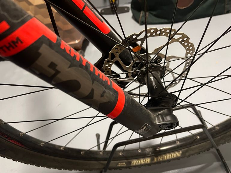 Used Orbea Orbea Oiz H30 M 2021 2021 Mountainbike, Rosso — image 9 of 11