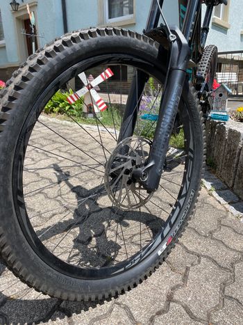 Used Specialized Demo 8 I Alloy 2018 2018 Mountainbike, Black, 27.5 — image 4 of 7