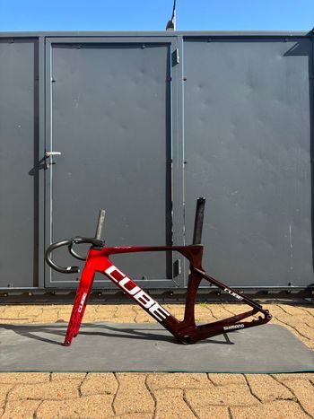 Used CUBE Cube Litening Aéro C68:X Frameset 2025 Road & Gravel, Red — image 8 of 8