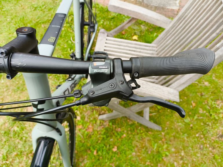Used CUBE NULANE PRO 2023 2023 Road & Gravel, Light Gray — image 4 of 6