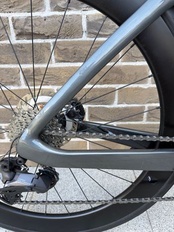 Used Bianchi Oltre Shimano Ultegra Di2 2024 Road & Gravel, Light Gray — image 6 of 19