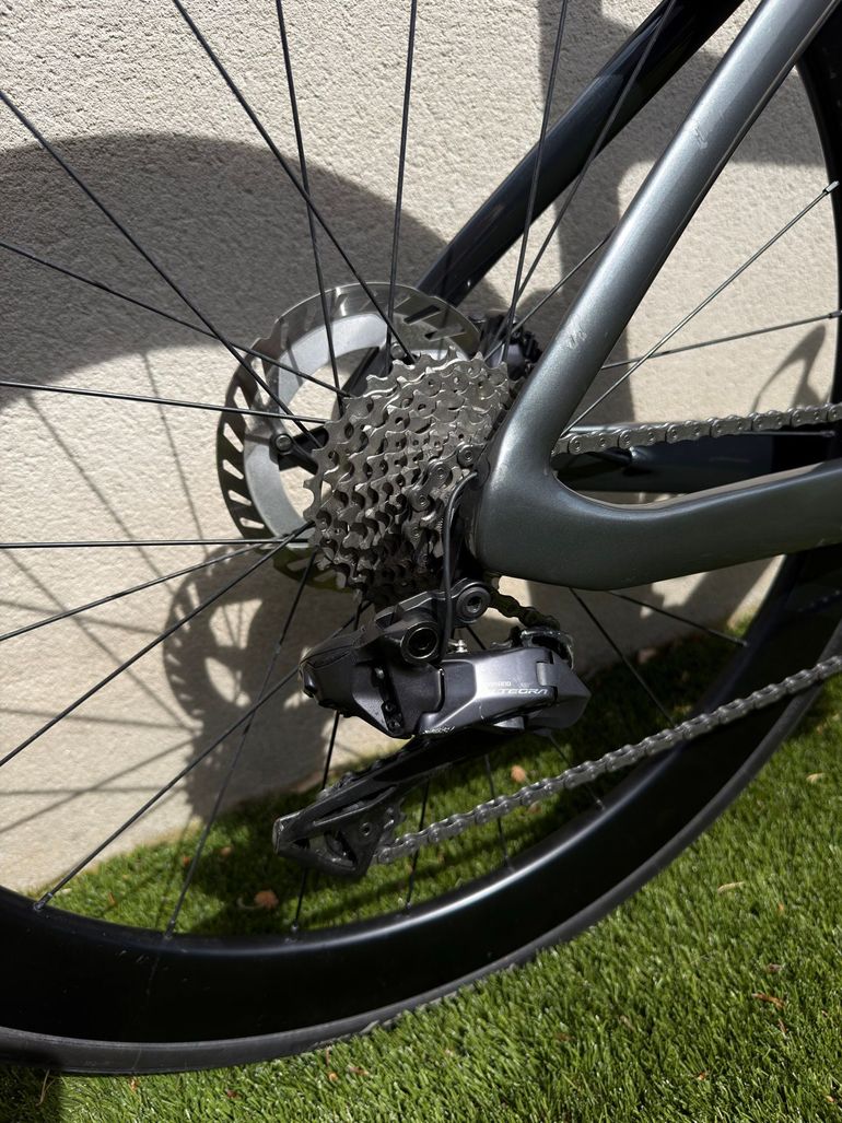 Used Bianchi Oltre Shimano Ultegra Di2 2024 Road & Gravel, Gris claro — image 3 of 7