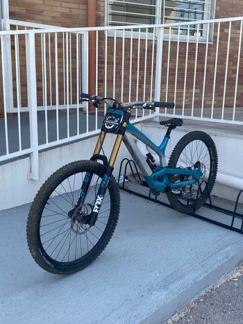 Used YT Industries Tues SRAM X0 2019 Mountainbike, Blu — image 2 of 11