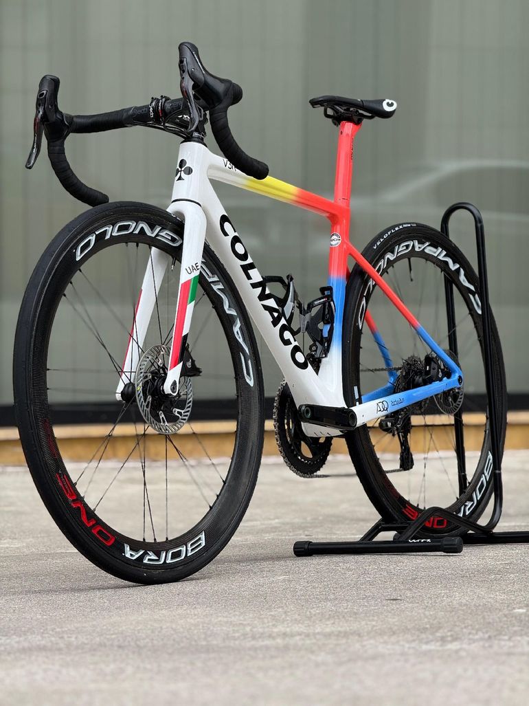 Used Colnago Colnago Custom Campagnolo Super Record EPS 2023 Road & Gravel — image 2 of 8