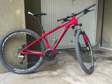 Used Specialized Rockhopper Shimano Deore XT 2016 Mountainbike, Red — image 2 of 5