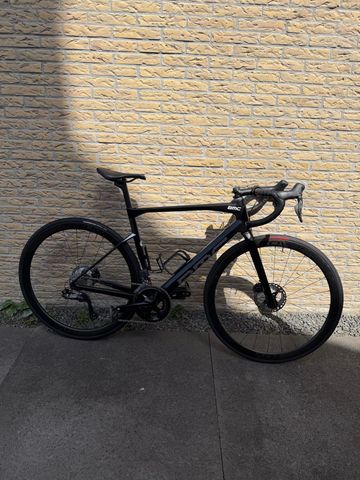 Tweedehands BMC Roadmachine FIVE 2023 2023 Road & Gravel