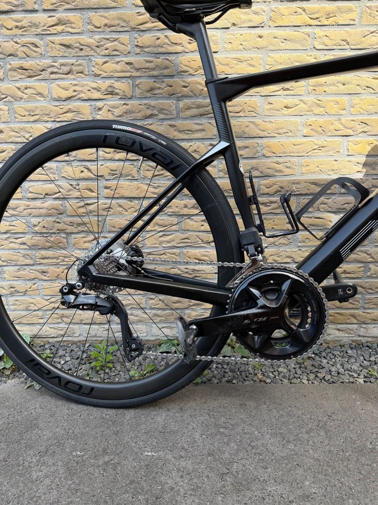 Used BMC Roadmachine FIVE 2023 2023 Road & Gravel — image 3 of 4