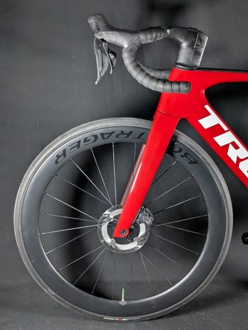 Used Trek Madone SLR 7 Gen 7 2024 2024 Road & Gravel — image 11 of 21