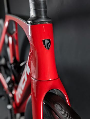 Used Trek Madone SLR 7 Gen 7 2024 2024 Road & Gravel — image 8 of 21