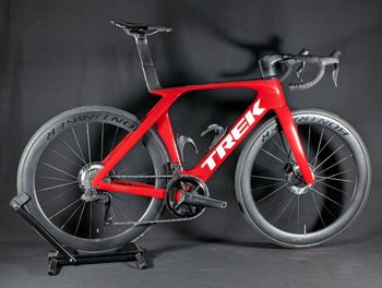 Used Trek Madone SLR 7 Gen 7 2024 2024 Road & Gravel — image 5 of 21