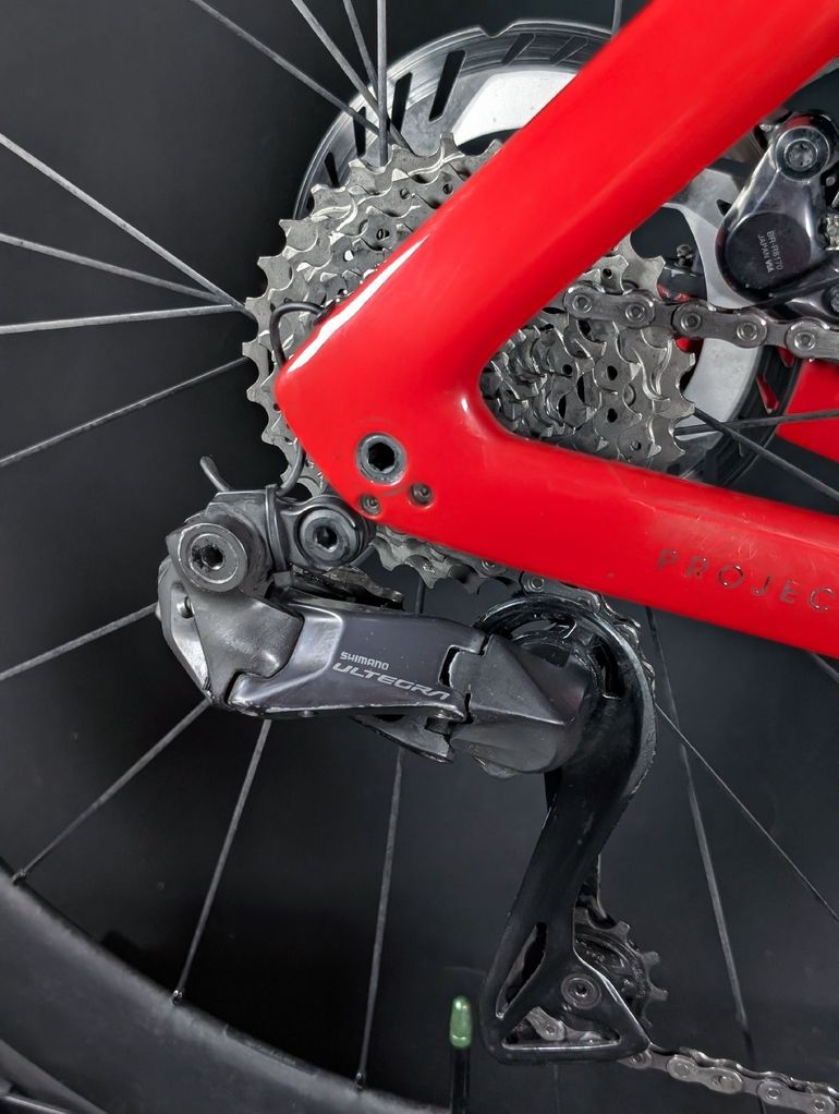 Used Trek Madone SLR 7 Gen 7 2024 2024 Road & Gravel — image 10 of 21