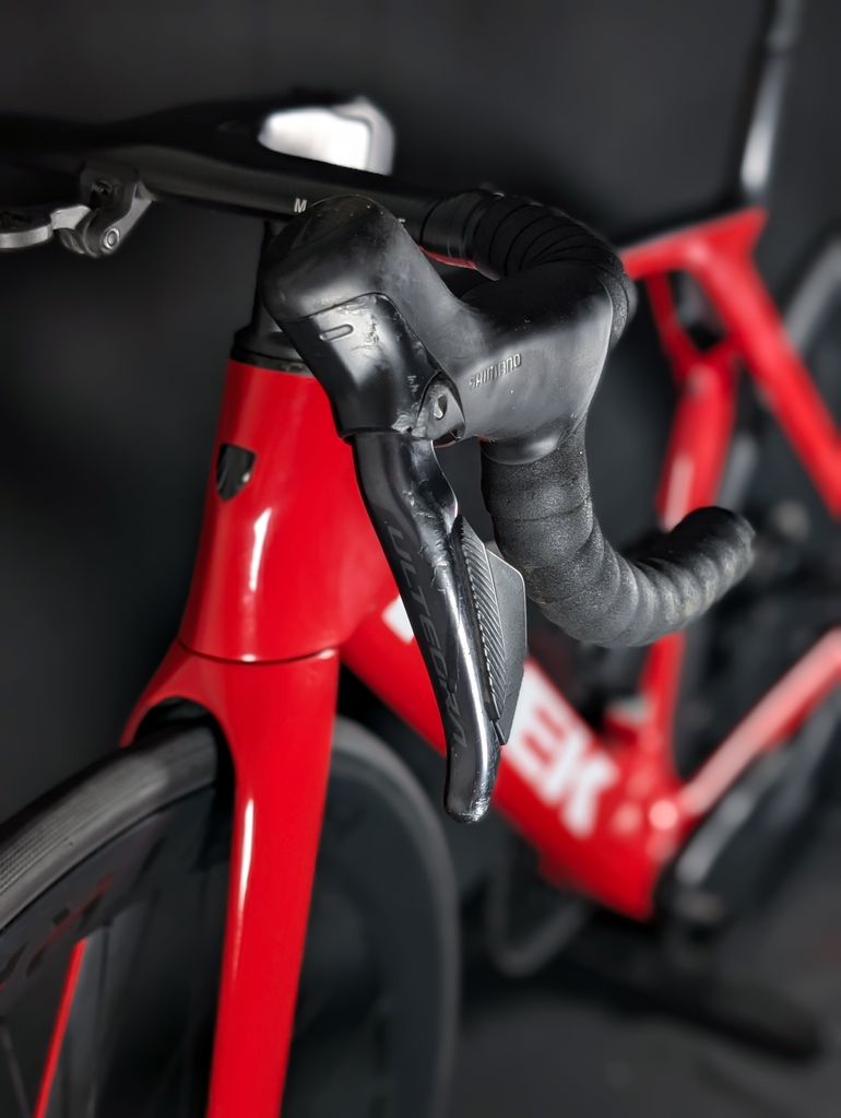 Used Trek Madone SLR 7 Gen 7 2024 2024 Road & Gravel — image 19 of 21