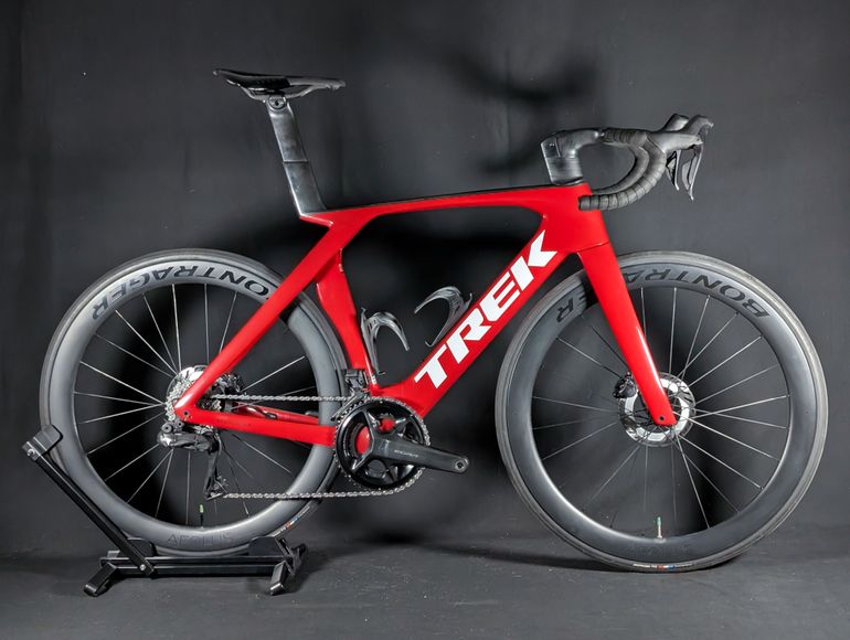 Used Trek Madone SLR 7 Gen 7 2024 2024 Road & Gravel — image 1 of 21