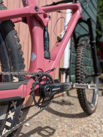 Used YT Industries Izzo Other 2025 Mountainbike, Purple — image 6 of 9