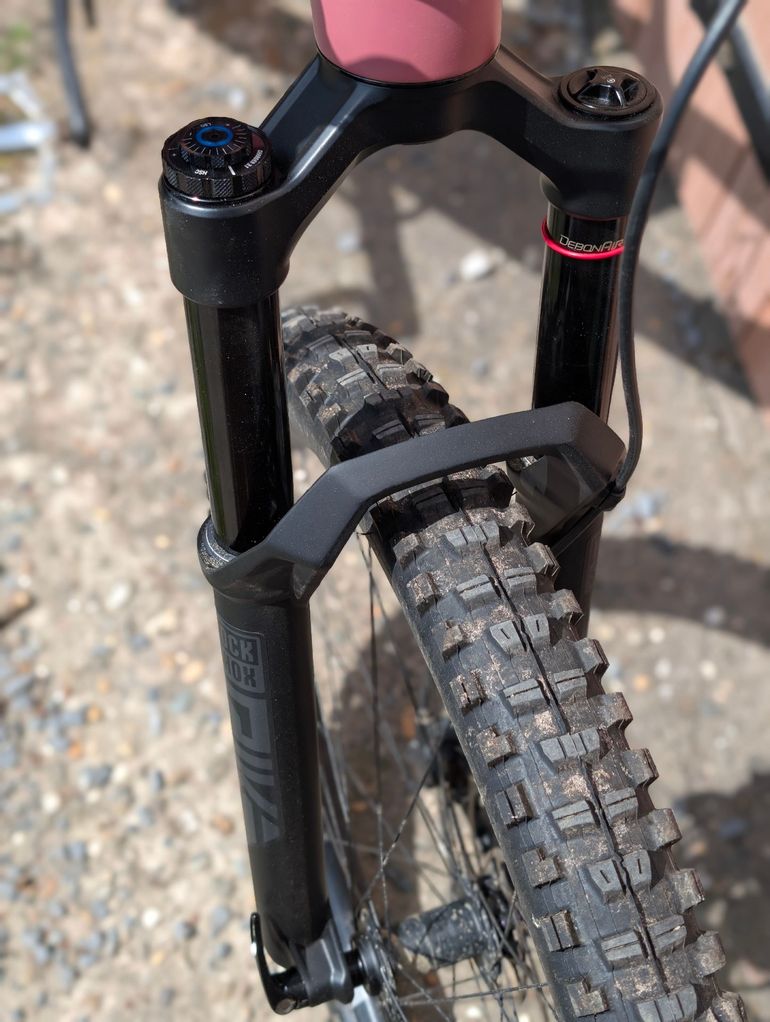 Used YT Industries Izzo Other 2025 Mountainbike — image 3 of 10