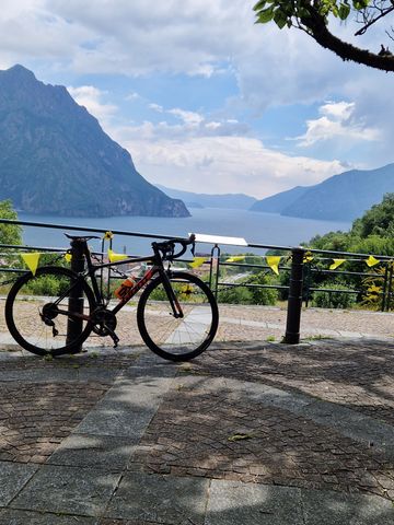 Używany Giant TCR Advanced 2 2019 2019 Road & Gravel — zdjęcie 2 z 3