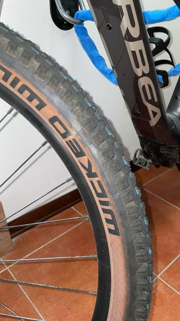 Used Orbea URRUN 10 2024 2024 Mountainbike, Light Gray, 29 — image 4 of 5