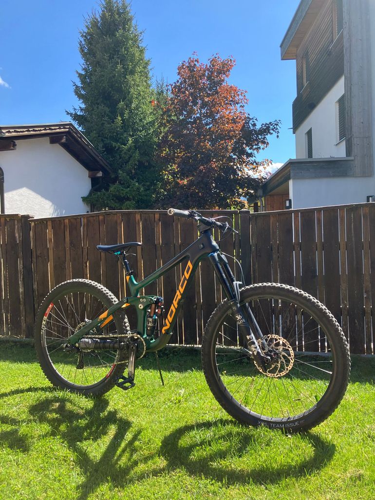 Used Norco Range C1 27.5 2018 2018 Mountainbike, Green — image 1 of 23