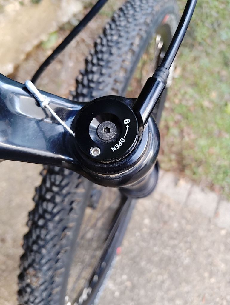 Used Orbea ALMA M30 2023 2023 Mountainbike, Black, 29 — image 7 of 8
