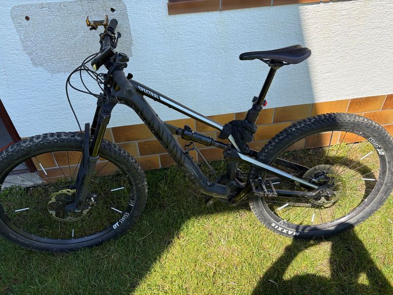 Used Canyon Spectral AL 6.0 2020 2020 Mountainbike — image 1 of 3